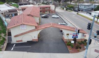New American Inn & Suites - Anaheim - 8