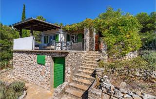 2 Bedroom Beach Front Home In Sali - 5