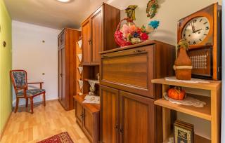 Stunning Apartment In Premantura - 5