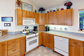 Finisterre Cottage - Yachats - 2