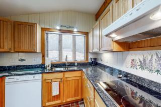 Dream Harbor House and Cottage - Surry - 2