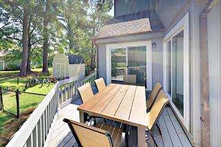 Cozy Beach Retreat - 8