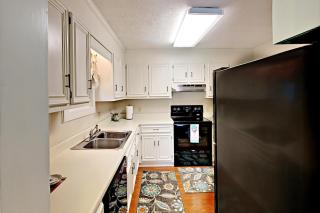 Cozy Beach Retreat - Myrtle Beach - 1
