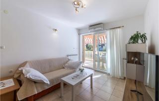 Awesome Home In Vodnjan With Kitchen - 1