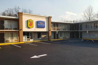 Super 8 by Wyndham Morganton - Morganton - 0