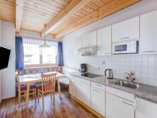 Apartment in Huben near Ski Slopes - 7