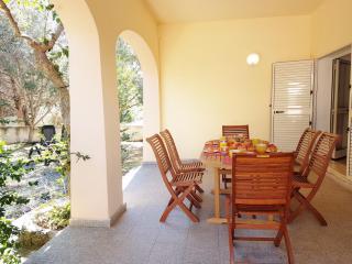 Villa Scogliera - Appartamenti con veranda a circa 700 mt dalla spiaggia di Fuile e Mare - Cala Liberotto - 4