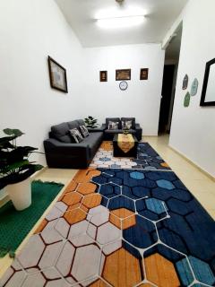 AMZ HOMESTAY - Masjid Tanah - 9
