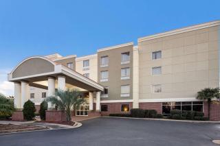 Comfort Suites Forsyth near I-75 - Forsyth - 9