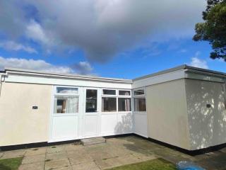 Chalet Escapes - Kidwelly - 0