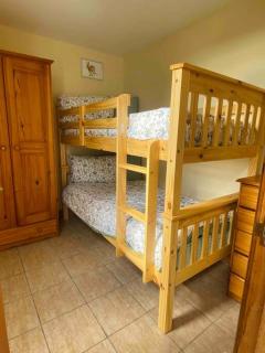Chalet Escapes - Kidwelly - 8