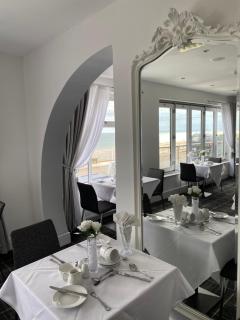 The Strand Hotel - 4