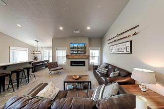 The Riverhouse - 5