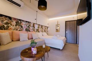 Loutraki Pinky Pearl - Loutraki - 2