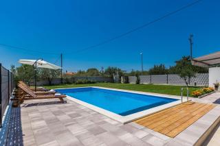 Kristina holiday home with private swimmingpool - 2