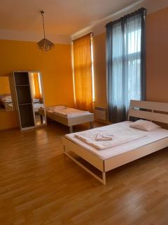 Hotel Praha Club bed & breakfast - Prague - 6