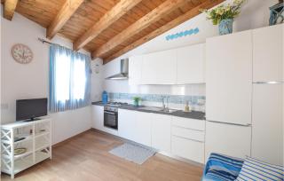 Amazing Home In Siniscola With Wifi - 2