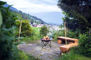 Charmantes Apartment mit grossem Garten .Kids4free. - Flims - 7