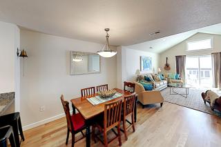 Bela Pacific - Rockaway Beach - 5