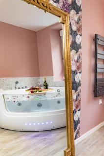@Romantic Suite & Spa @Jacuzzi @ Parking gratuit @ - Mulhouse - 7