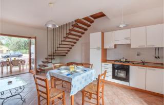 2 Bedroom Stunning Home In Straulas - San Teodoro - 6