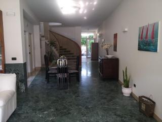 Villa Savoia Mondello - Mondello - 9