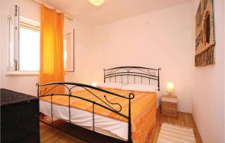 Holiday Home Rogoznica 26 With Game Room - Rogoznica - 5
