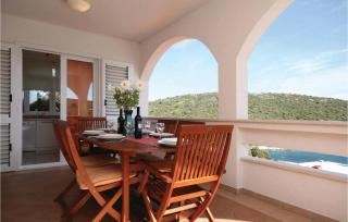 Holiday Home Rogoznica 26 With Game Room - Rogoznica - 1
