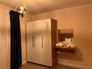Chestnut Yard Villa - 4