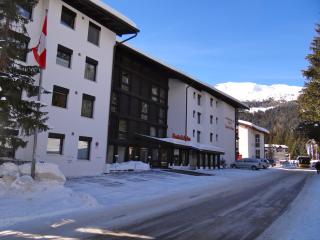 Zuhause in den Alpen Ihre Ferienwohnung mit Hallenbad und Sauna - Lenzerheide - 5