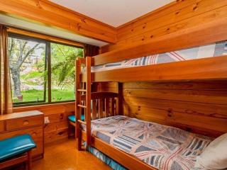 Hosts on the Coast Tui's Feast - 7