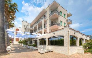 Beautiful Apartment In Pietra Ligure - 8