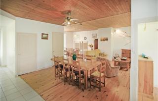 Beautiful Home In Riom-Ès-Montagnes - Riom-ès-Montagnes - 8