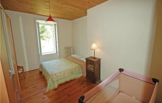 Beautiful Home In Riom-Ès-Montagnes - Riom-ès-Montagnes - 3