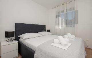 Stunning Apartment In Baska Voda - Baška Voda - 8