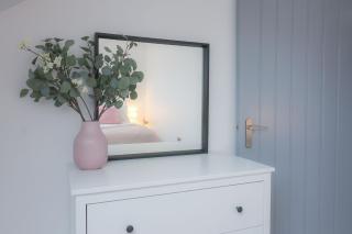 C Bright lovely 1-bed Loft apartment - Woodford - 3