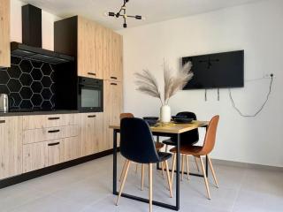 Sea View Apartment - first row to the beach - Zubovići - 6