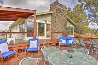 Unique Nutrioso Cabin with Striking Mountain View - 3