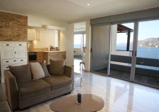 Penthouse -Breathtaking sea view-Just on the beach - Loutraki - 5