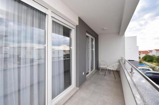 Apartman Bora 1 - Novalja - 1