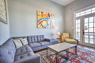 Uptown NOLA Apt on Magazine Street with Backyard! - New Orleans - 6