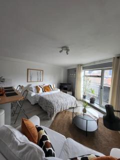 City Centre Snow Hill Apartment (Sleeps 6) - Birmingham - 1