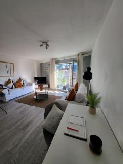 City Centre Snow Hill Apartment (Sleeps 6) - Birmingham - 2