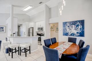 The Sparkling Sapphire - Kissimmee - 4