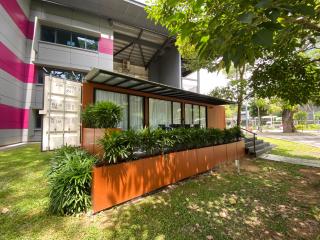 Shipping Container Hotel At One-north - Singapore - 9