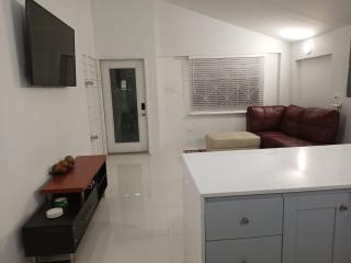 Joy Estate Rooftop Pool n View unit #1 - Falmouth - 1
