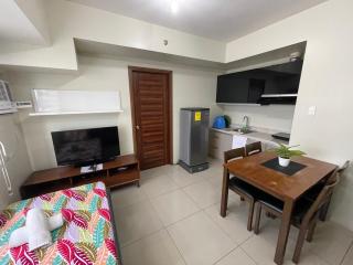 HORIZONS101 1 BR by Benoddette - Cebu City - 0