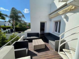 Bonita villa moderna cerca de la playa - Estepona - 2