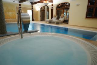 Pałac w Rymaniu - 1