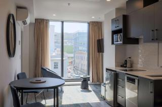 Ramada by Wyndham Wellington Taranaki Street - 1